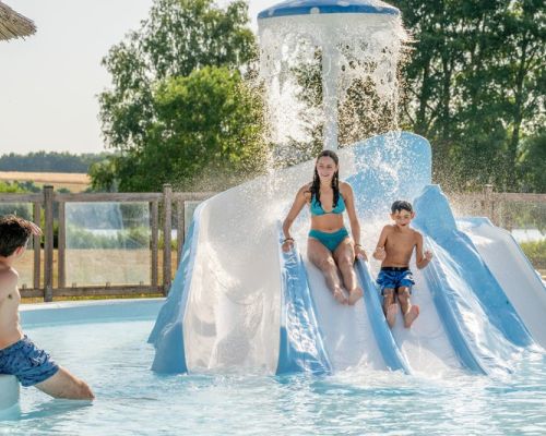 Camping Canet-de-Salars Ciela Village Le Caussanel camping 4 étoiles Aveyron toboggans