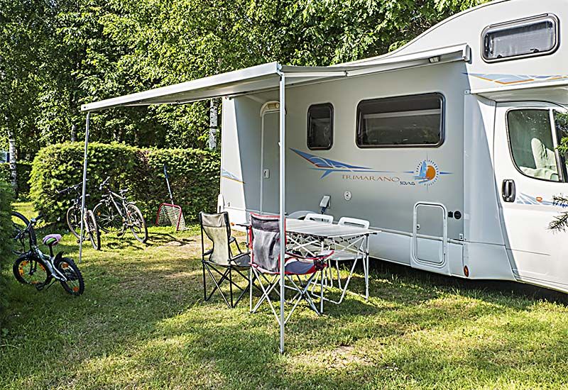 Camping Le Caussanel en Aveyron Ciela Village emplacements