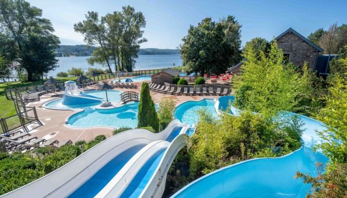 Camping Le Caussanel en Aveyron Ciela Village espace aquatique
