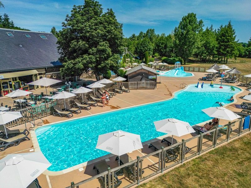 Camping Canet-de-Salars Ciela Village Le Caussanel camping 4 étoiles Aveyron piscine