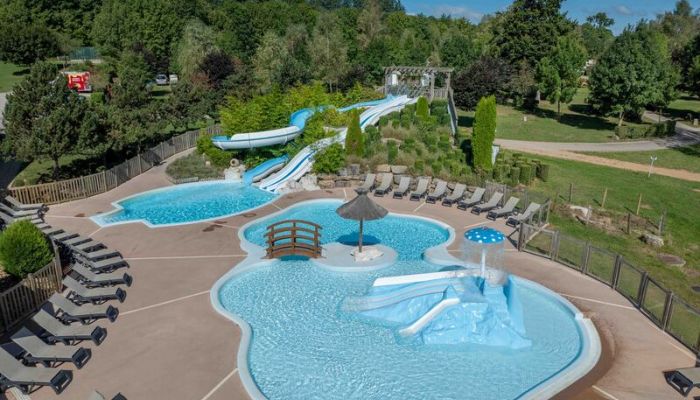 Camping Le Caussanel en Aveyron Ciela Village espace aquatique