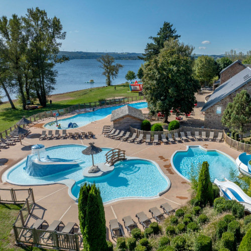 Camping Le Caussanel en Aveyron Ciela Village espace aquatique