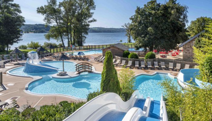 Camping Le Caussanel en Aveyron Ciela Village espace aquatique