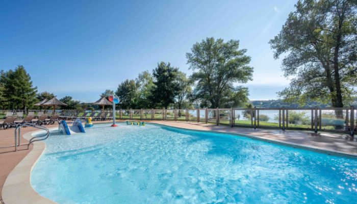 Camping Le Caussanel en Aveyron Ciela Village espace aquatique
