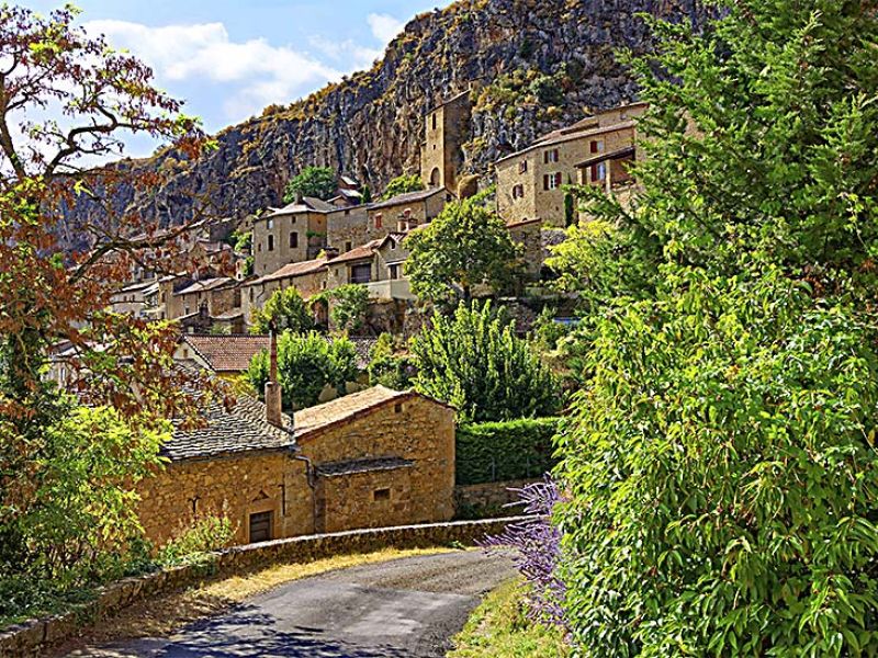 Camping Le Caussanel en Aveyron Ciela Village environs