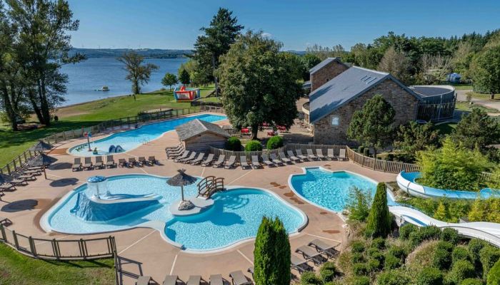 Camping Le Caussanel en Aveyron Ciela Village espace aquatique